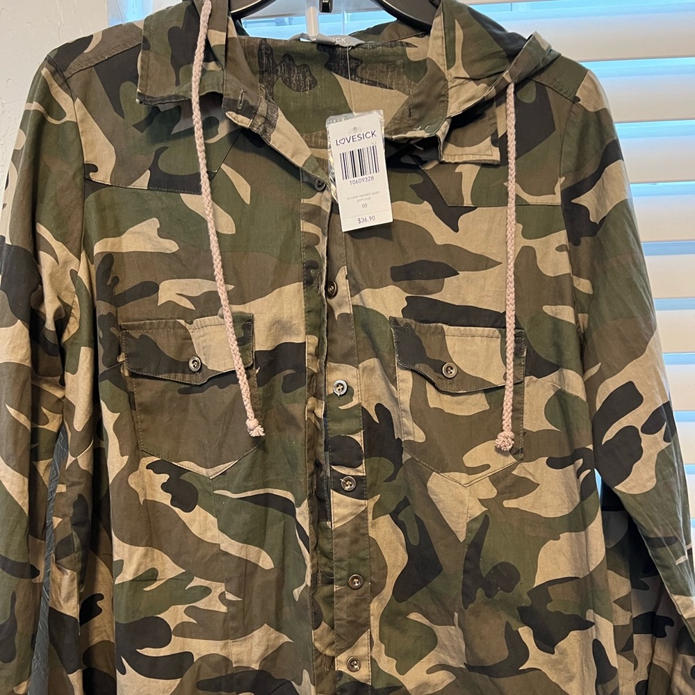 Lovesick Camo Top Sz 00